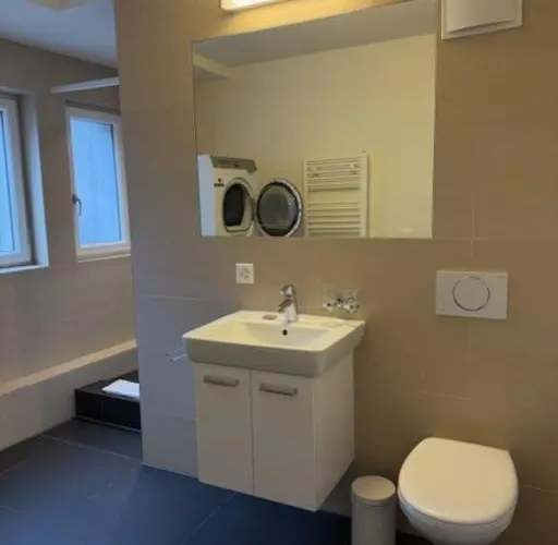 Modern 1br With In Trendy Area - West 10 Zürich