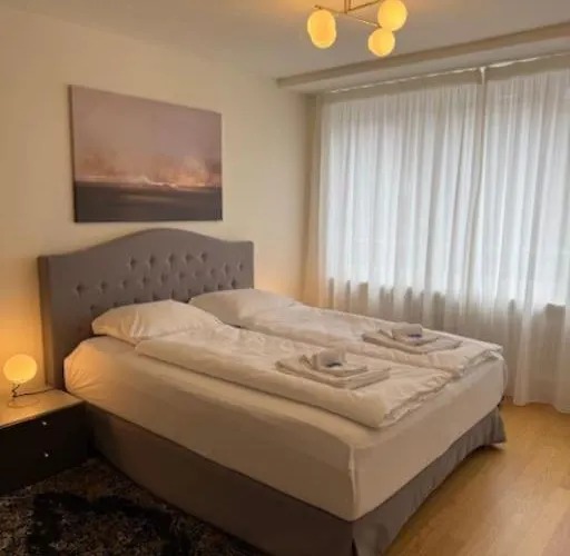Modern 1br With In Trendy Area - West 10 Appartement *